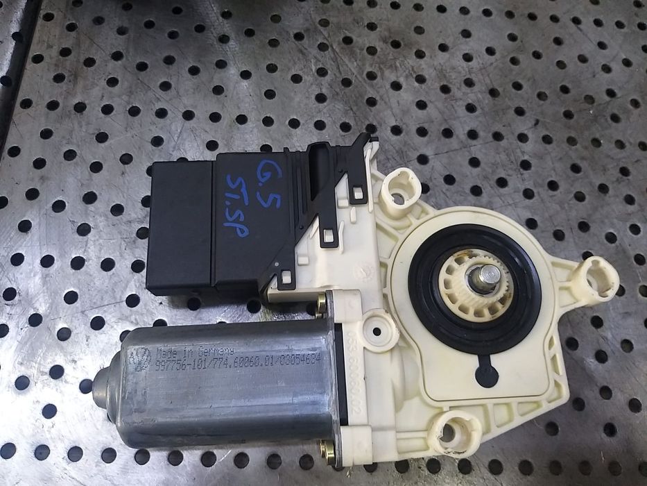 Motoras macara stanga spate vw golf 5 1k scurt 1k0959703o 7746006001 997756101