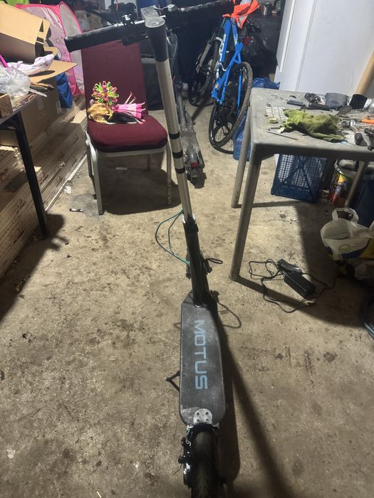 Vand trotineta electrica Motus