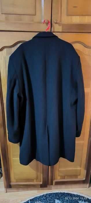 Vând palton barbat