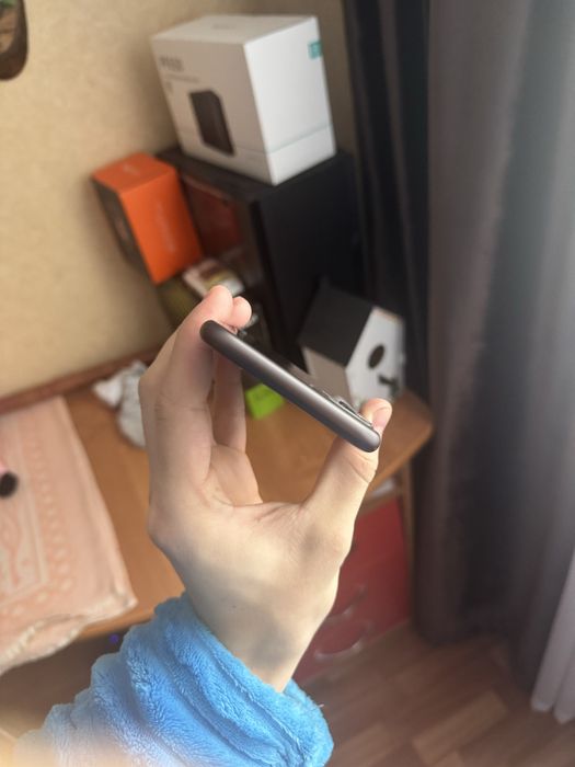 Iphone 11 идеал.