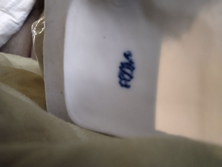 Статуэтка советского фарфора.