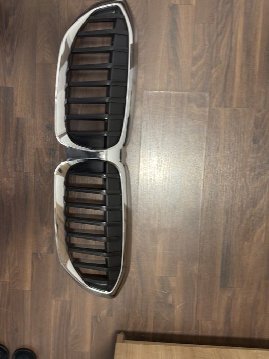 Grila Masca radiator originala BMW G20