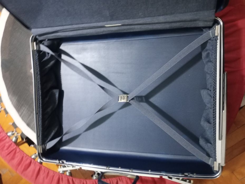 Samsonite куфар, здрав