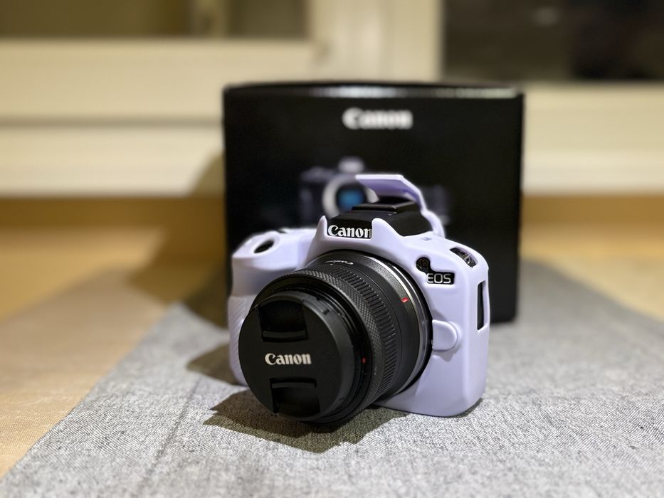 Canon EOS R50 - фотоапарат като нов