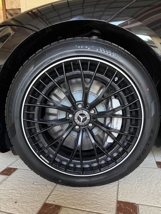 Mercedes Benz EQE 500