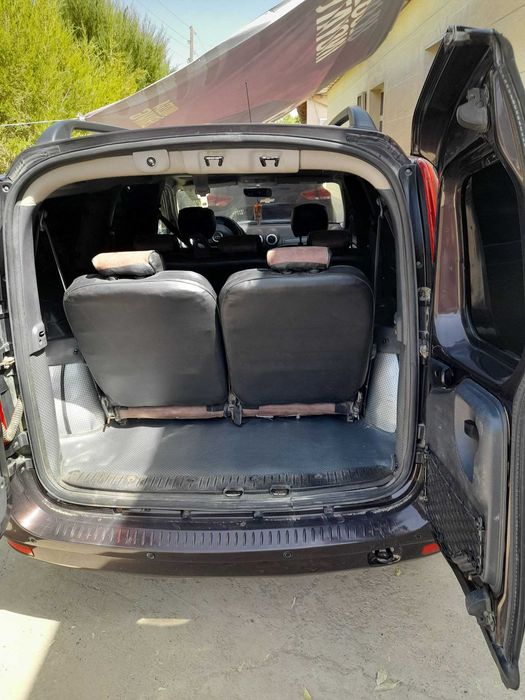 Largus top-toza 2015 yil ishlab chiqarilgan