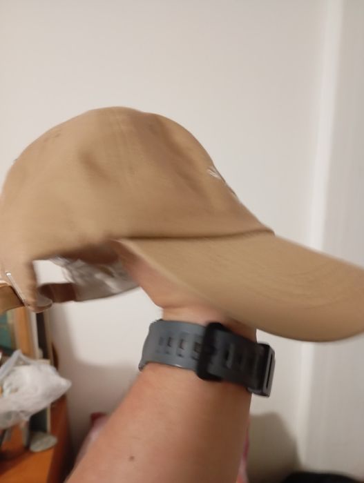 Лятна шапка с козирка