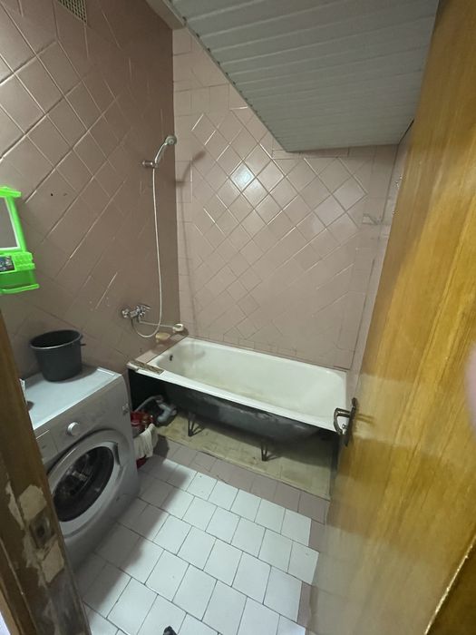 Продаётся Своя Чиланзар 8-квартал 2/1/4 не торец, вдоль дороги