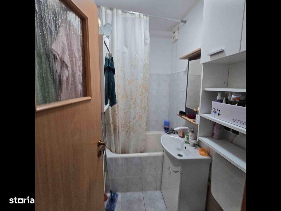 Apartament  2 camere, parter, semidecomandat Codlea Nord