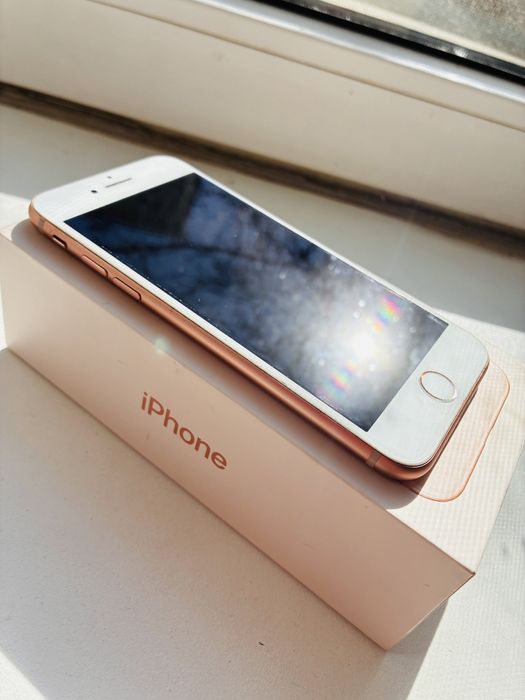 iphone 8 gold second hand si noi de vanzare • Anunturi • OLX.ro