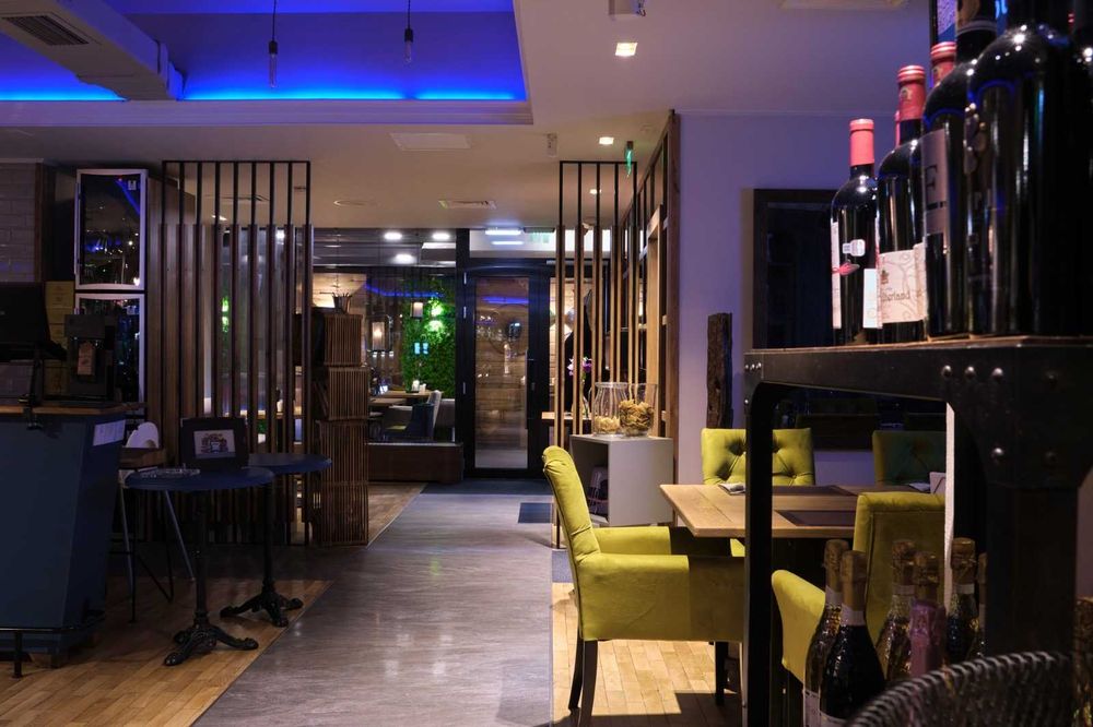 Restaurant functional complet utilat de vanzare - Pipera - Erou iancu Nicolae. Preluare afacere.