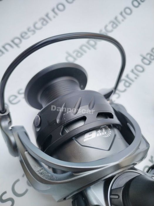 Mulineta FEEDER EastShark BAIT MASTER 4000 cu BAITRUNNER 0,22mm/180m