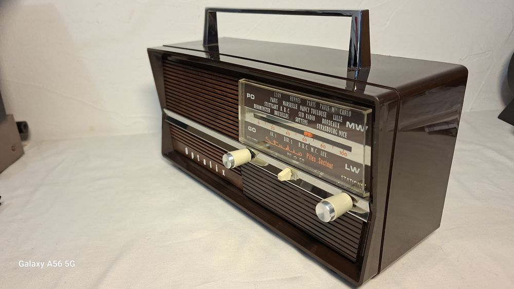 Aparat de radio vechi Optalix Studio