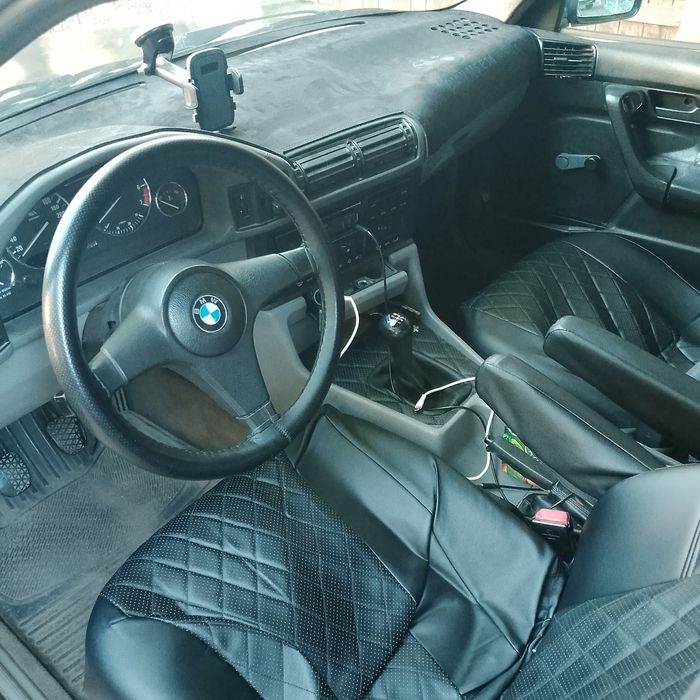 Продам BMW M5 E34