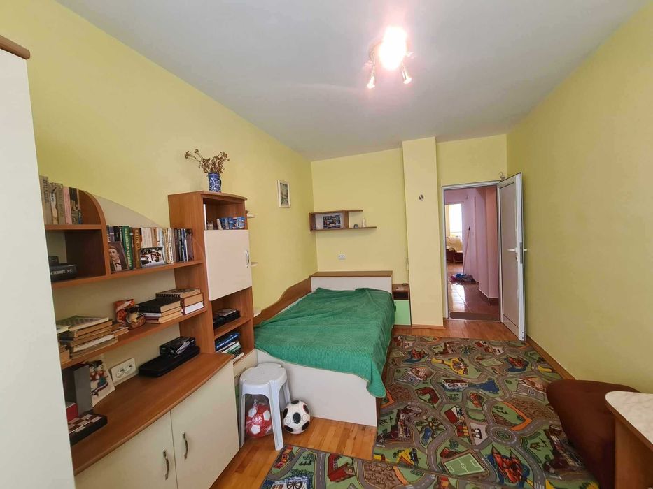 Продава се Тристаен апартамент в Хасково, Дружба 1 - 91 кв.м за 1154 €/кв.м - Снимка #6