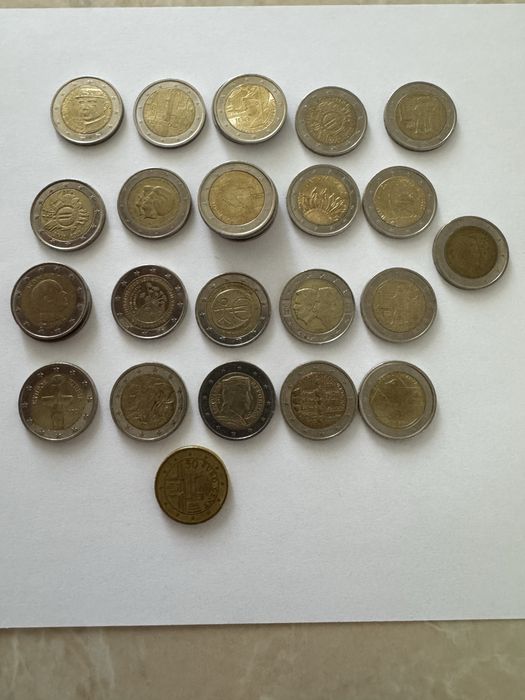 Monede comemorative de 2€ . Diverse tari