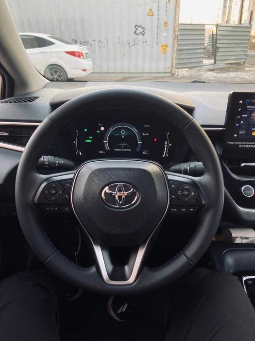 Тойота Королла новая