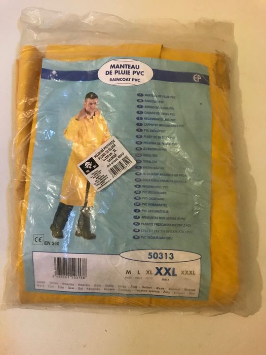 Echipament protectie. Pelerina impermeabila. Pantaloni impermeabili.