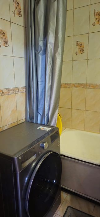 Сдаю 2 х комнатную квартиру