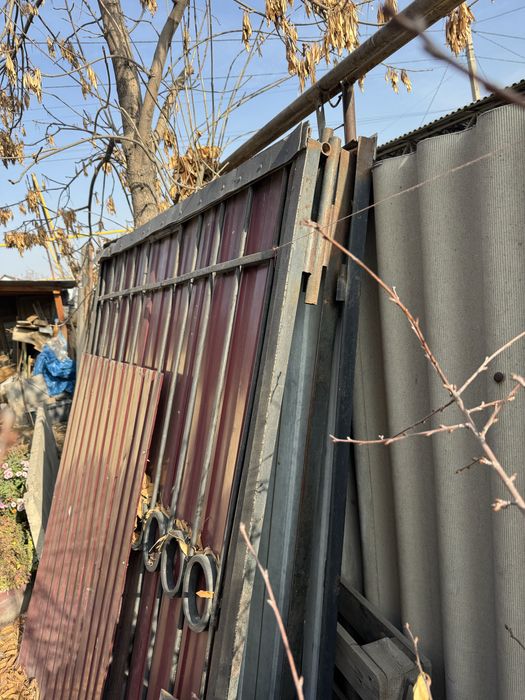 Железные варота, уголки