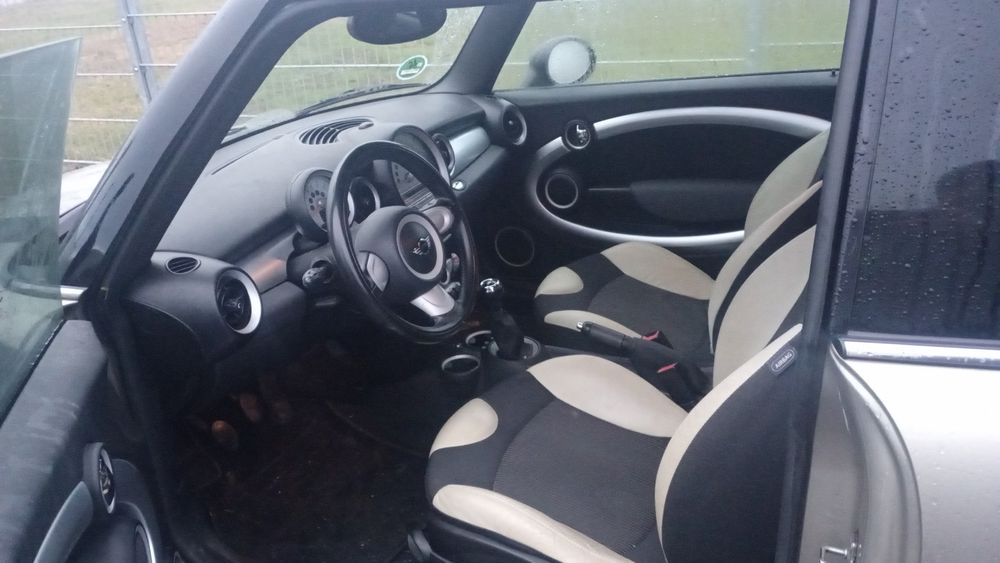 Mini cooper 16 benzina an 2010