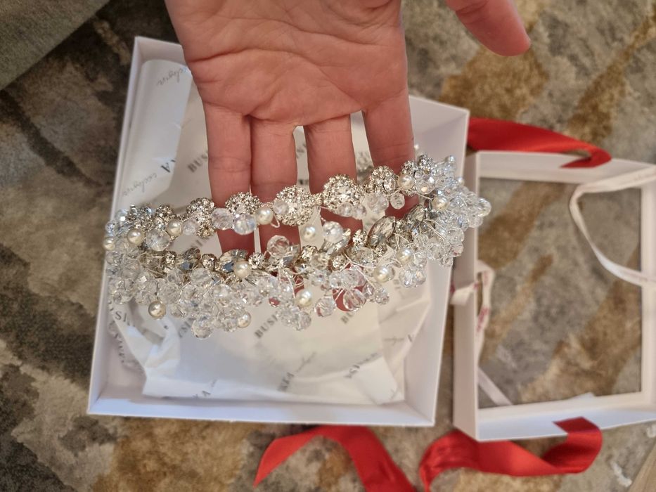 Coronita mireasa Businka - pietre Swarovski si perle nepurtata