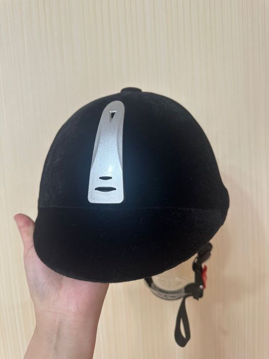 Шлем для верховой езды