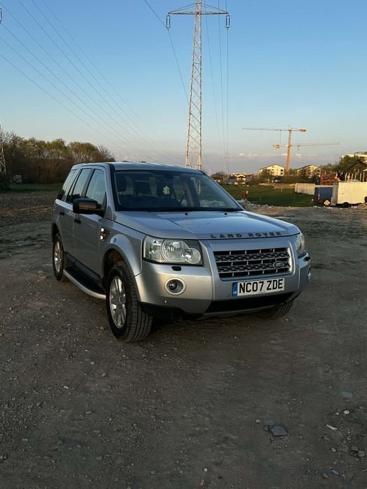 Land rover, recent adus din Uk