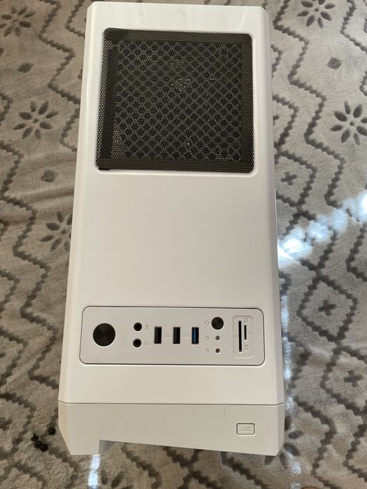 Геймърски rgb компютър Aerocool