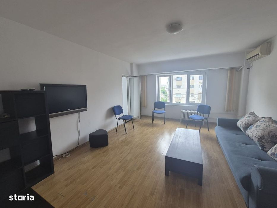 Apartament 3 camere zona Calea Calarasilor