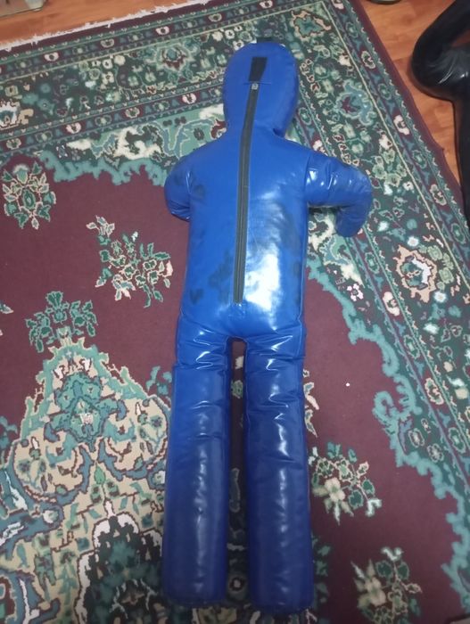 Vând manechin de lupte (înălțime 1.30)