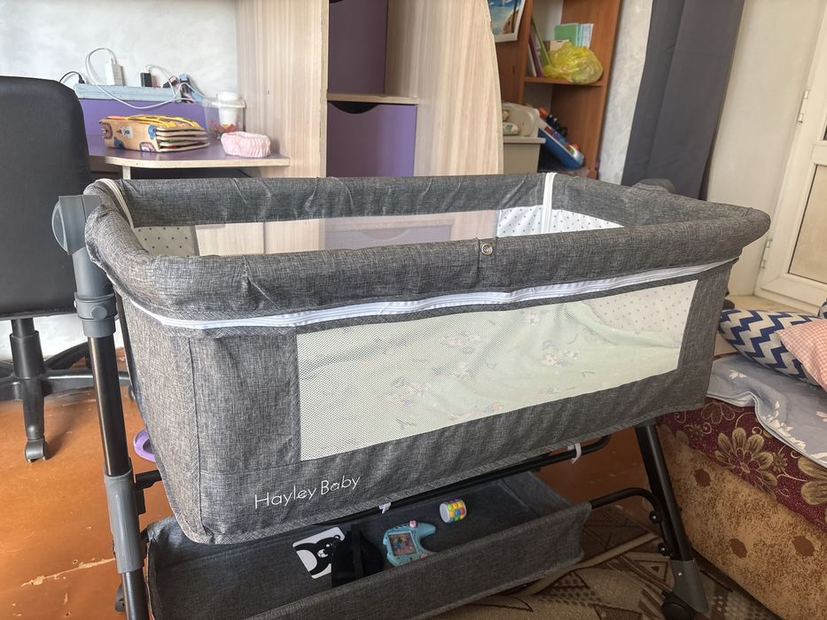 Приставная кроватка