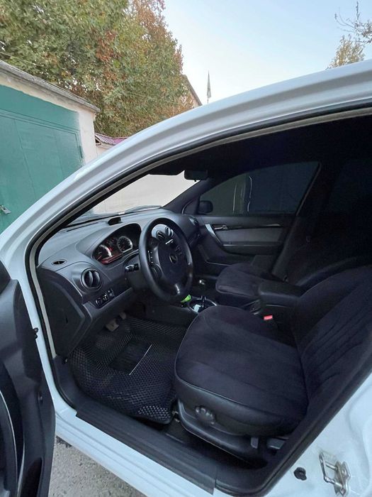 nexia 3 avtomat sotiladi