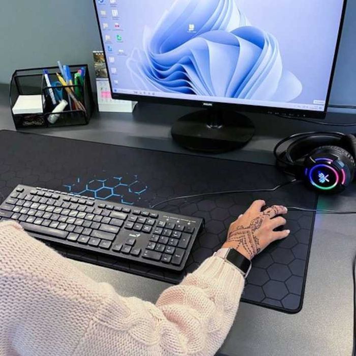 Mouse pad gaming XXL 90x40 cm impermeabil antiderapant model fagure