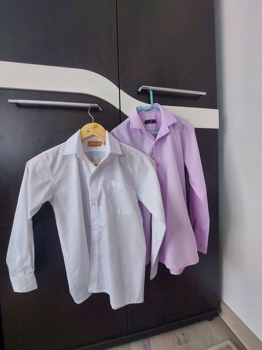 Cămăși din bumbac pentru băieți,în stare foarte bună.