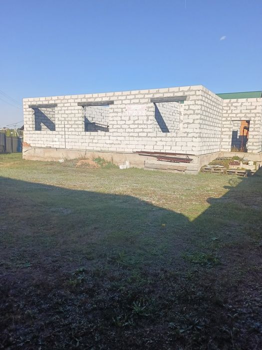 продам дом с времянкой