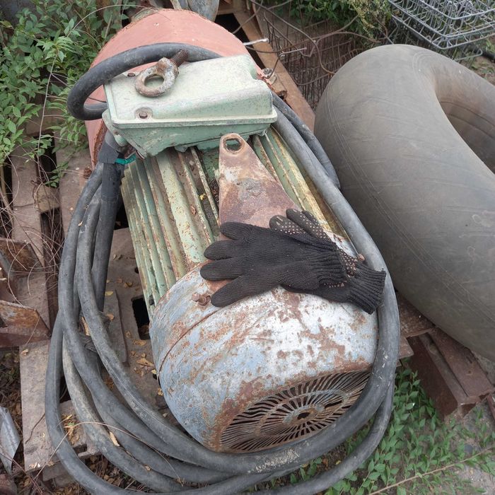 Электродвигатель 4 АМ 200 , АИР 112