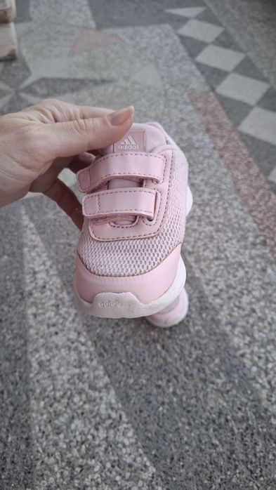 Розови маратонки Адидас за момиче, 22 номер