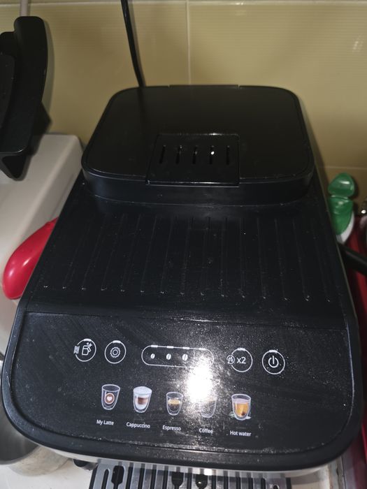 Expressor Delonghi Magnifica evo
