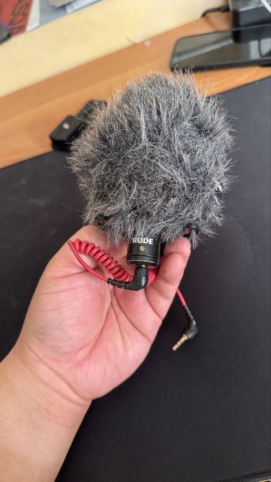 Продам микрофон пушка Rode video micro