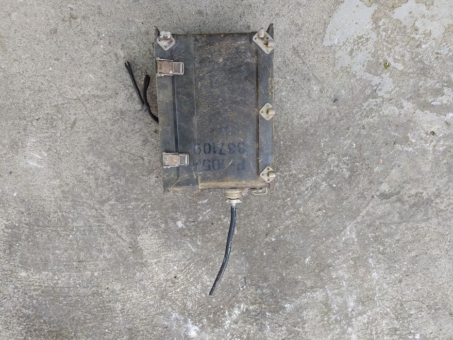 Радиостанции Р-105 М /СССР,Съветска,Руска/ + още части