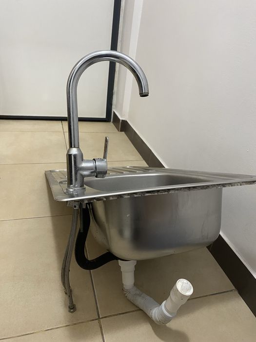 Chiuveta inox cu baterie si racoarde