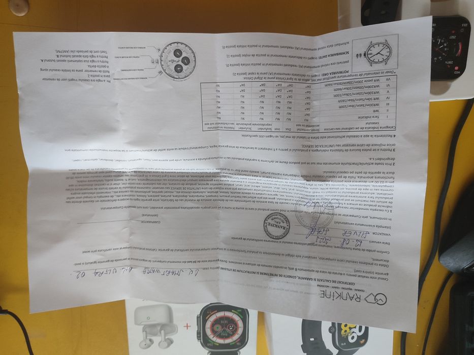 Vand 2 Smar Watch si casti bluetoot