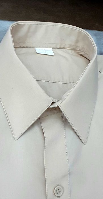 Cămașă militară bej cu mânecă lungă și epoleți, mărimea 40/II