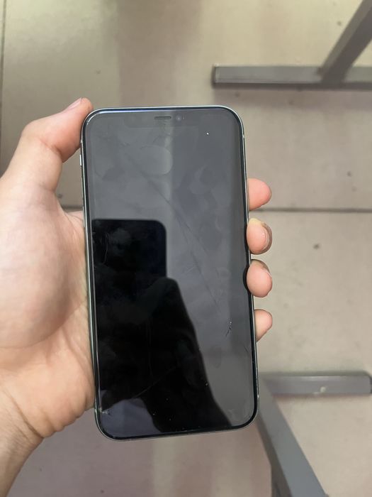 Iphone 11 65gb хорошем сост