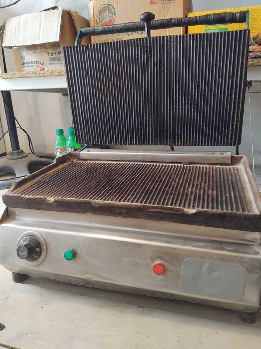 Pul kerakligi uchun Choyxonadagi Toster Sotiladi