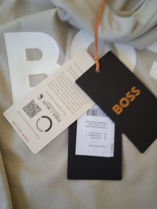 Оригинална мъжка тениска BOSS