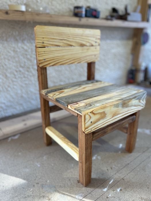 Ръчна изработка на  дървени маси, столове, пейки, огради, навеси и др.