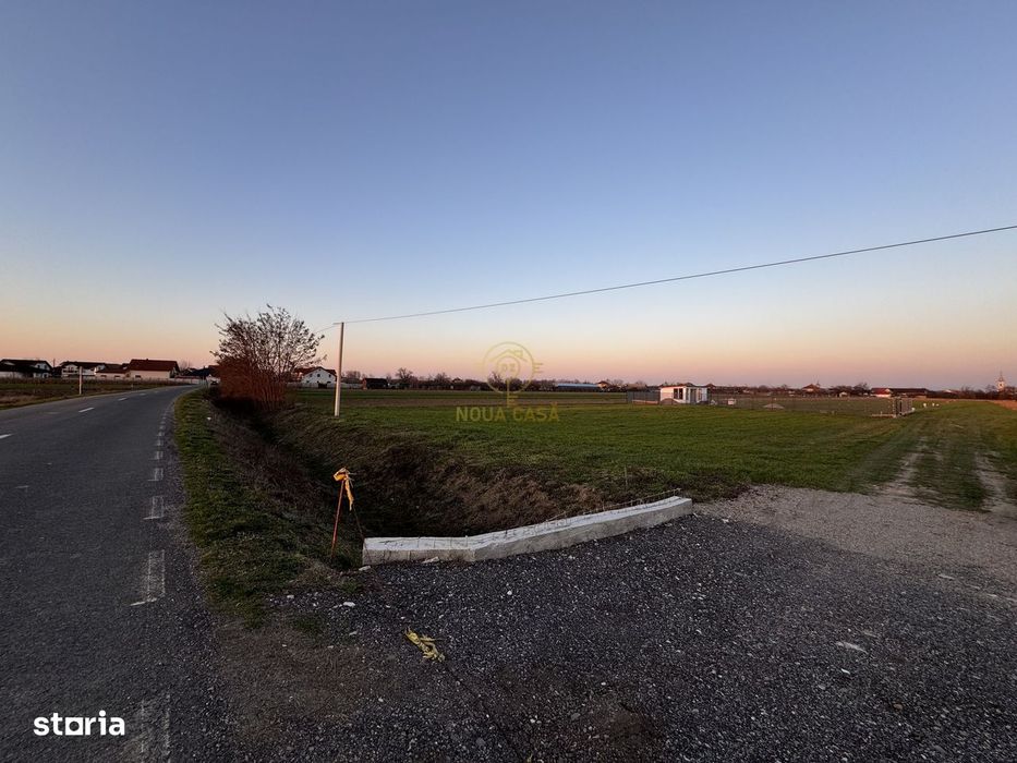 Parcele de Teren Intravilan De vanzare In Paulesti/Drum Acces 9M