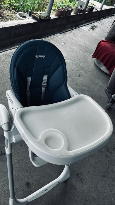 Продам стульчик для кормления peg perego